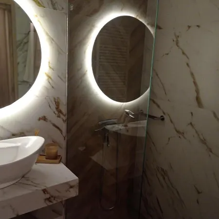 The Family's House アパート *