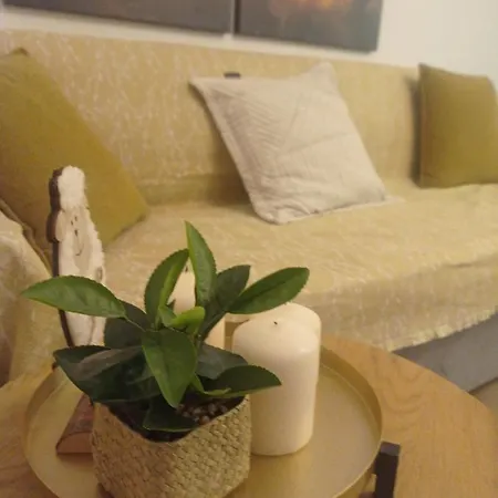 The Family's House * Tríkala